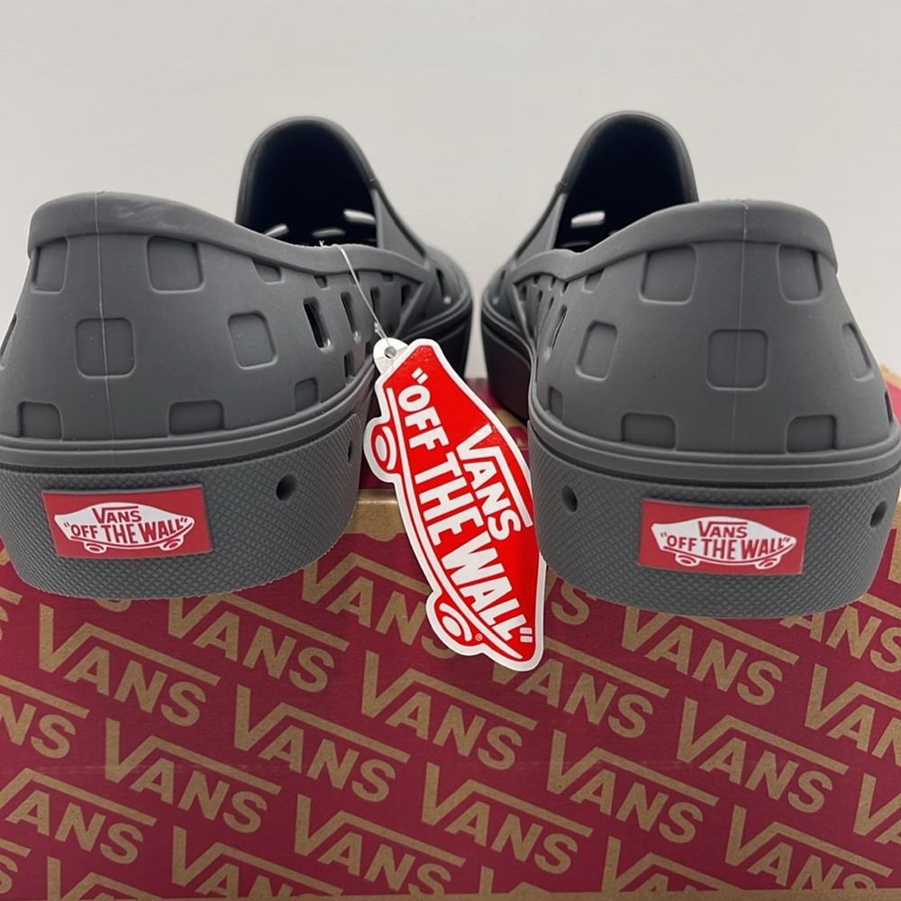 Vans Men’s Slip-On Trk
Pewter
VN0A5HF8PWT
Sneakers - Picture 13 of 16